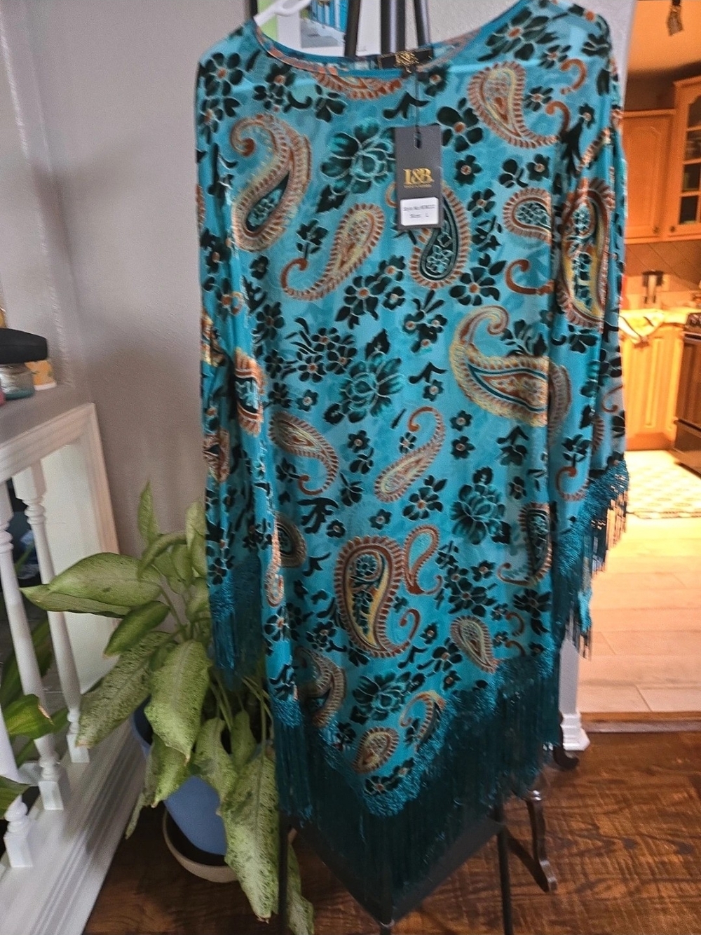 L&B Teal Paisley Velvet Fringe Throw - L&B